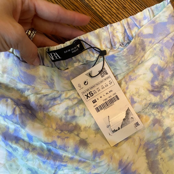 Zara Tie Dye Silky Mini Skirt NWT - Picture 3 of 3